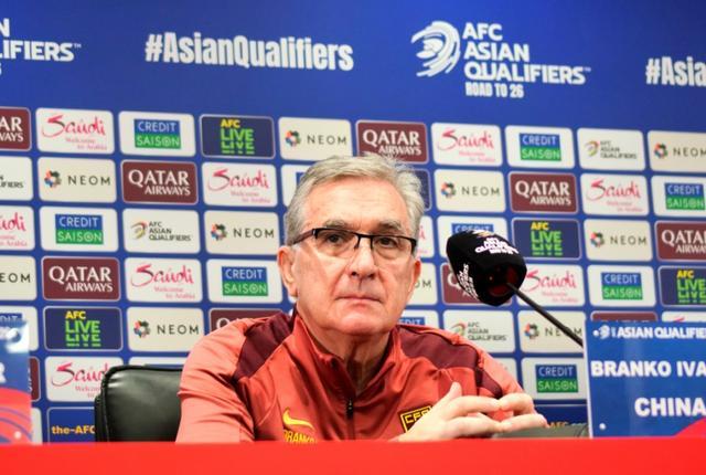 九游娱乐-关键战中超焦点战，雷恩完成造点机会，媒体盛赞，更衣室氛围转暖(世界三大绞肉机战役)