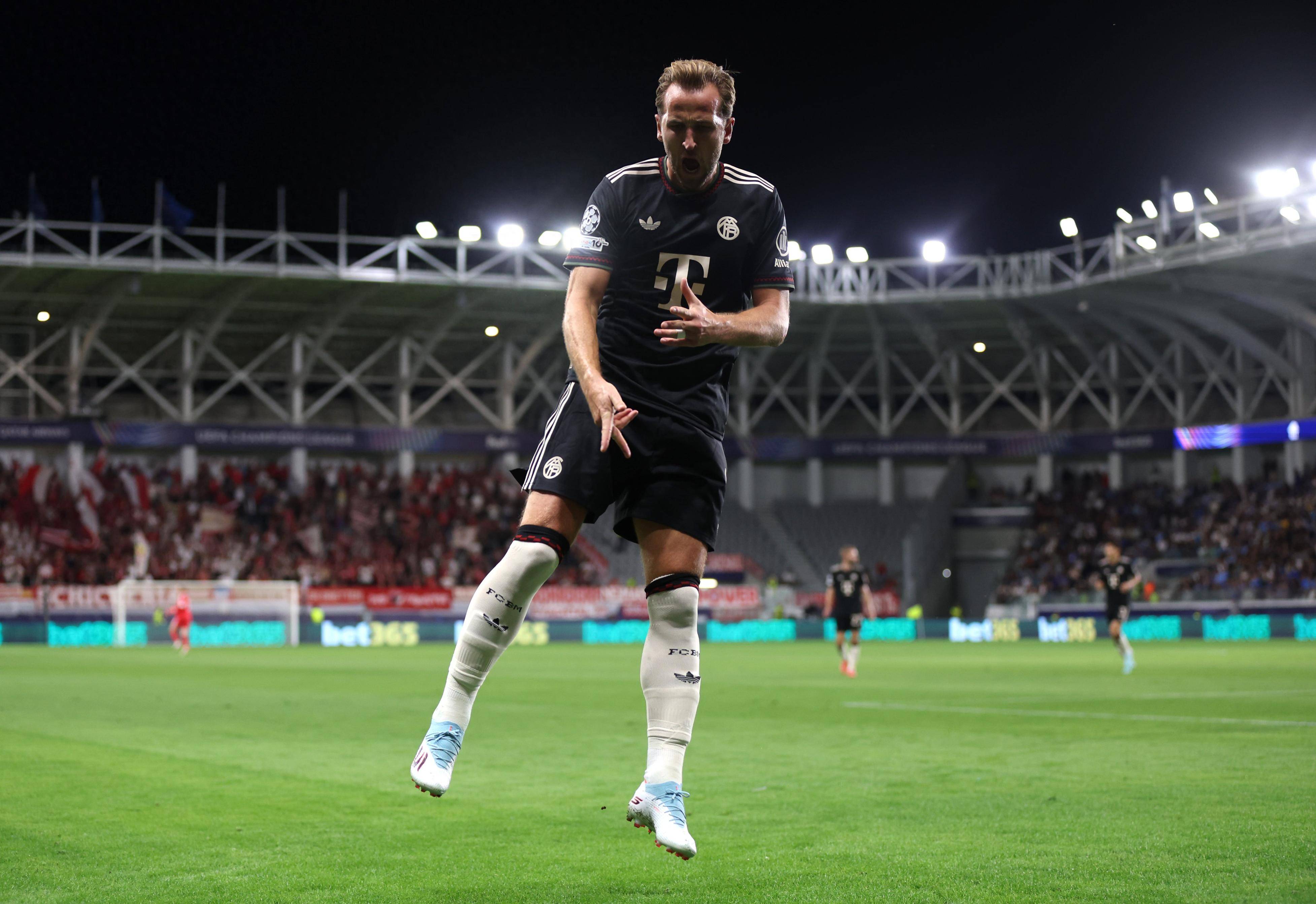 九游娱乐-战术调整引发热议！，凯恩在拜仁比赛中重要助攻比赛高潮迭起的简单介绍