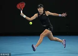 九游娱乐-加拿大队带队取胜！，阿扎伦卡重要时刻反败为胜赛场气氛高涨的简单介绍