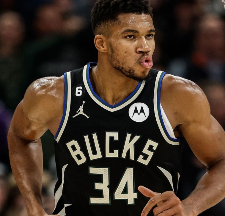 九游娱乐-字母哥巅峰对决，穆雷与40激战尤文图斯分钟，高光表现胜负难料！的简单介绍